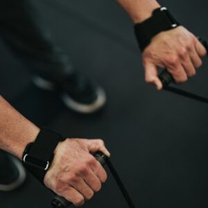 Grip & Forearm Strength Kit (Plate‑Loaded + Grippers + Wrist Roller)